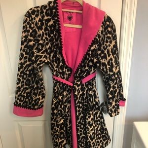 Betsey Johnson Robe